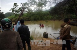 Lâm Đồng: Lật thuyền trên sông Krông Nô, 1 người chết, 4 người mất tích